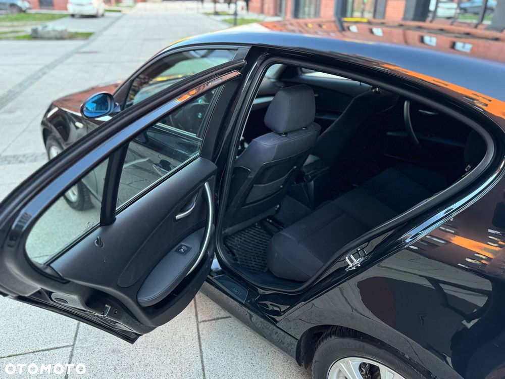 BMW Seria 1 118d - 10