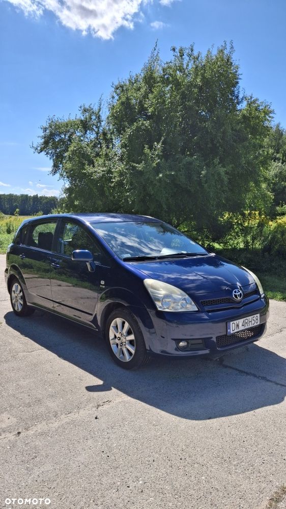 Toyota Corolla Verso - 1