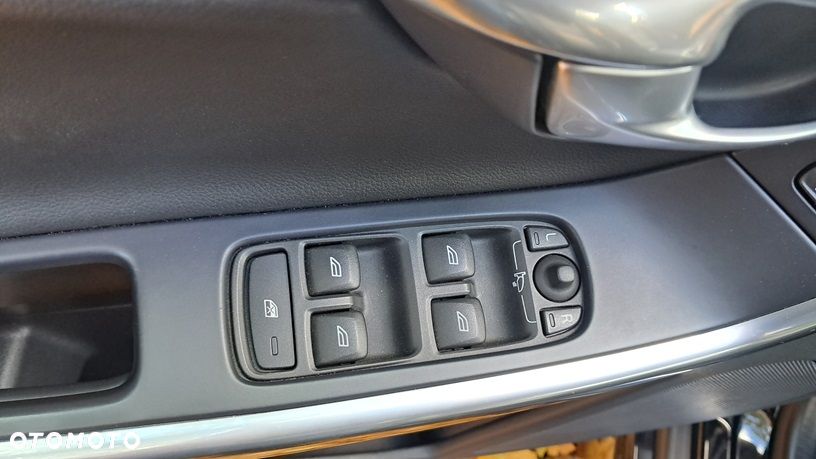 Volvo XC 60 D4 Drive-E Summum - 24