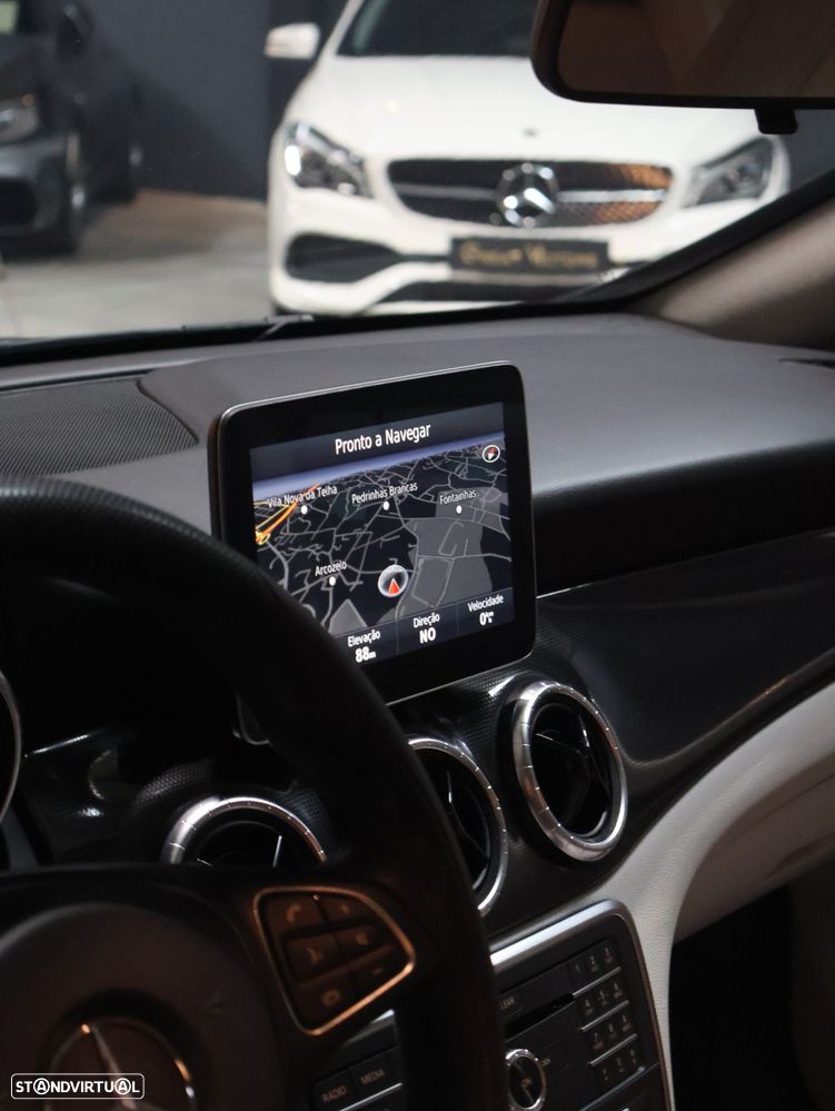 Mercedes-Benz CLA 180 d Shooting Brake Urban - 20