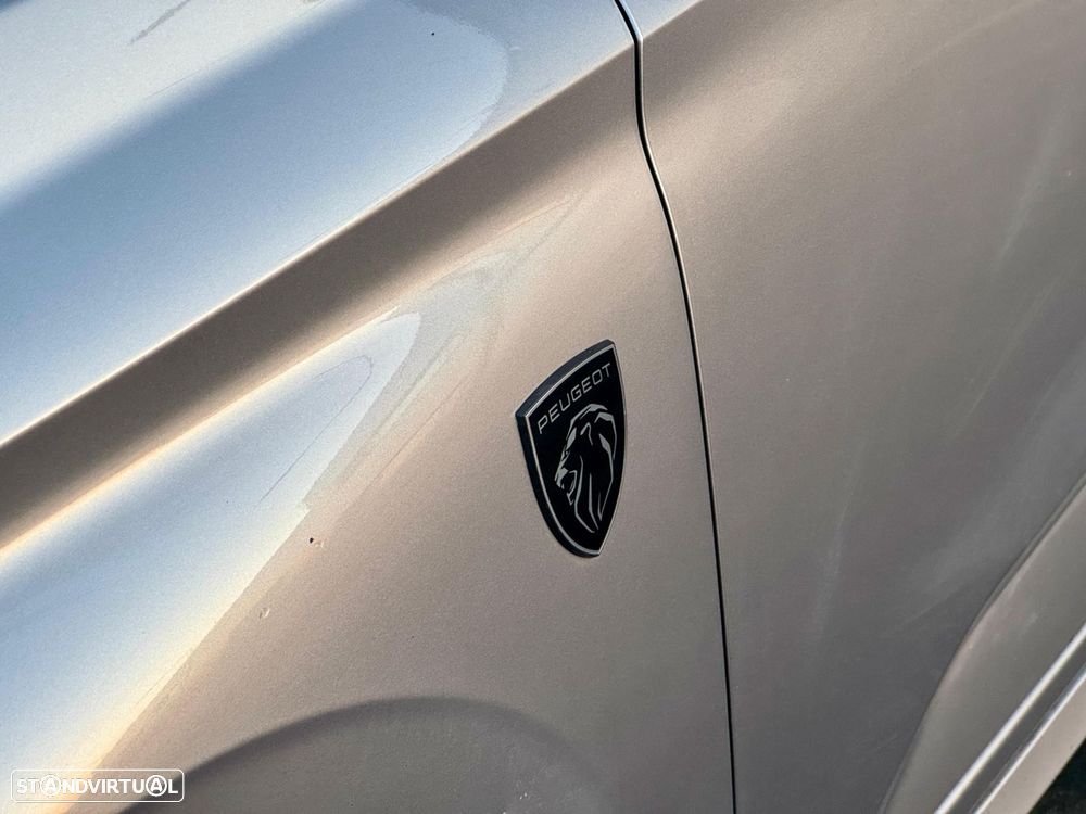 Peugeot 308 SW 1.5 BlueHDi GT EAT8 - 54