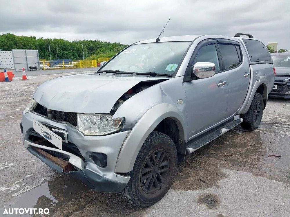 Dezmembrez Mitsubishi L200 2.5 Diesel 2015 - 2