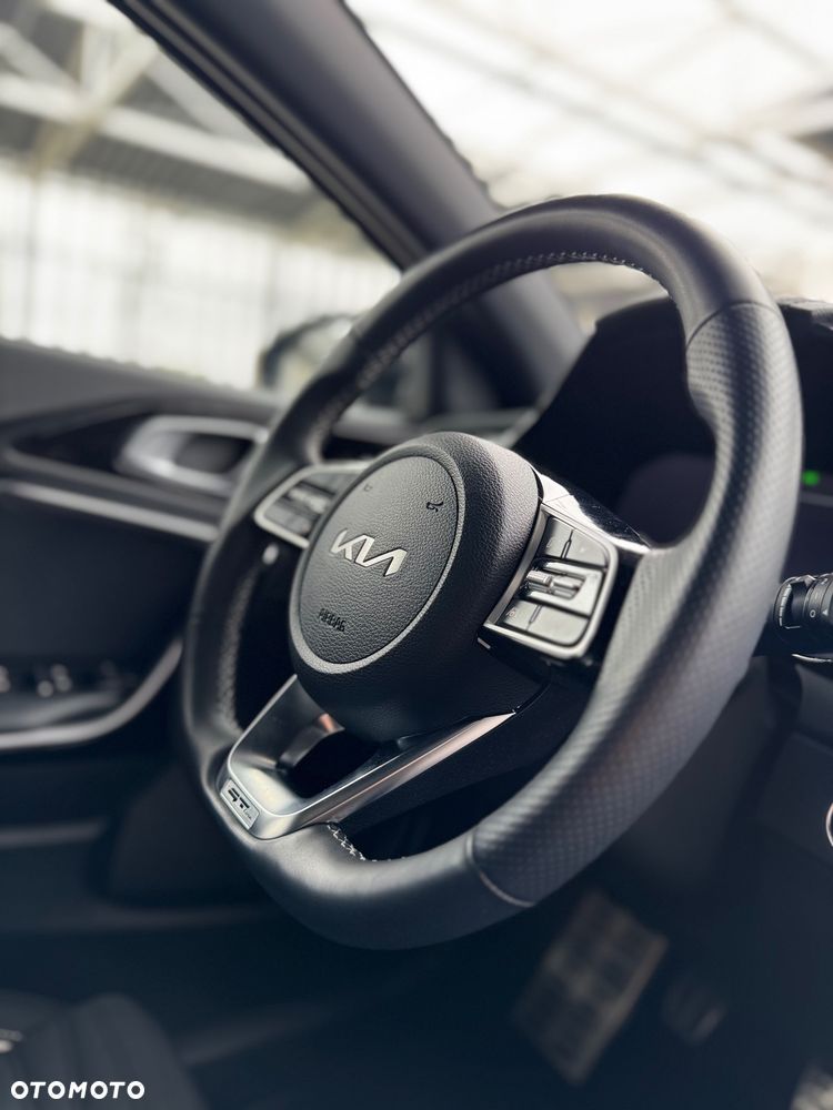 Kia ProCeed - 23