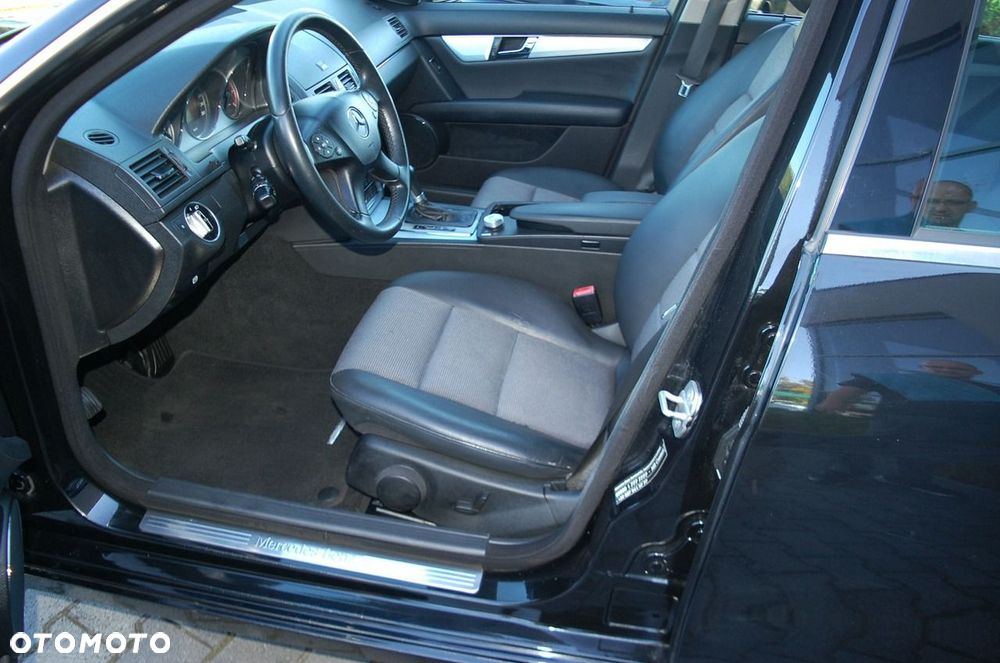 Mercedes-Benz Klasa C - 23