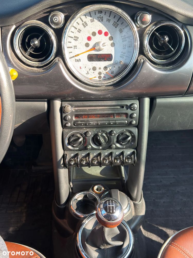 MINI Cooper Standard - 9