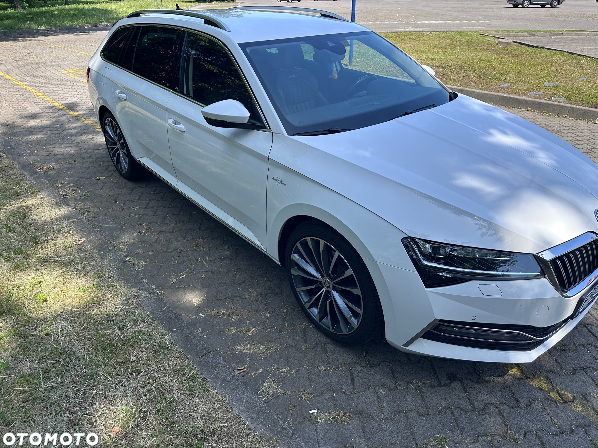 Skoda Superb 2.0 TDI L&K DSG - 5