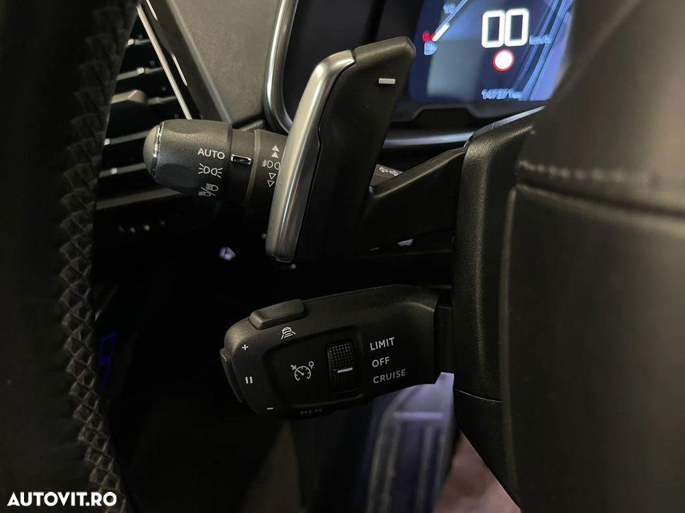 DS Automobiles DS 7 Crossback - 33