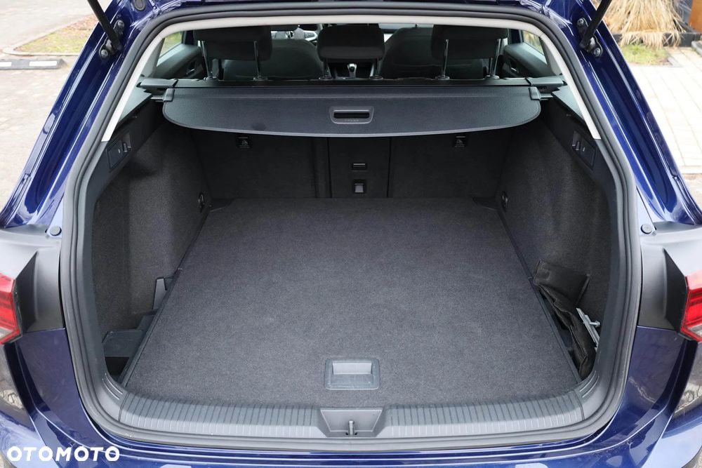 Volkswagen Golf 2.0 TDI Life - 40