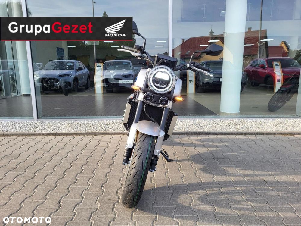 Honda CB - 4