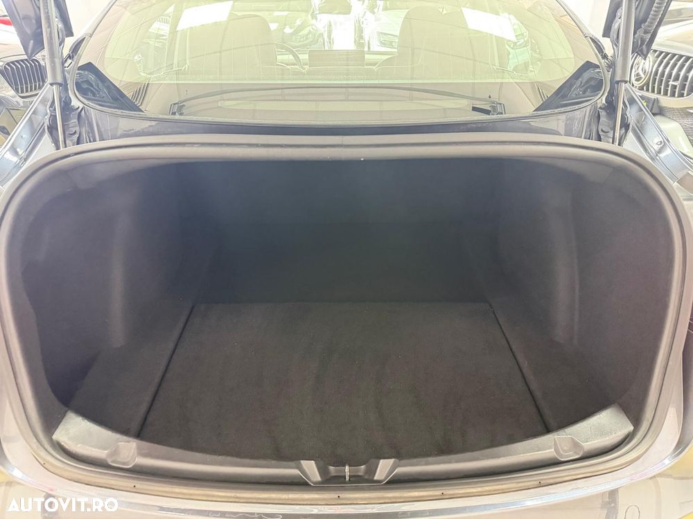 Tesla Model 3 Langstreckenbatterie Allradantrieb Dual Motor - 12