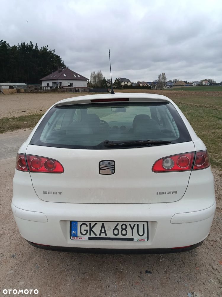 Seat Ibiza 1.4 16V Reference - 6