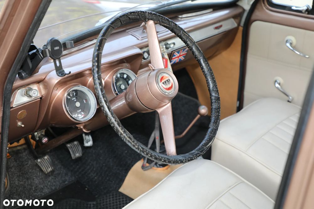 Ford Inny - 3