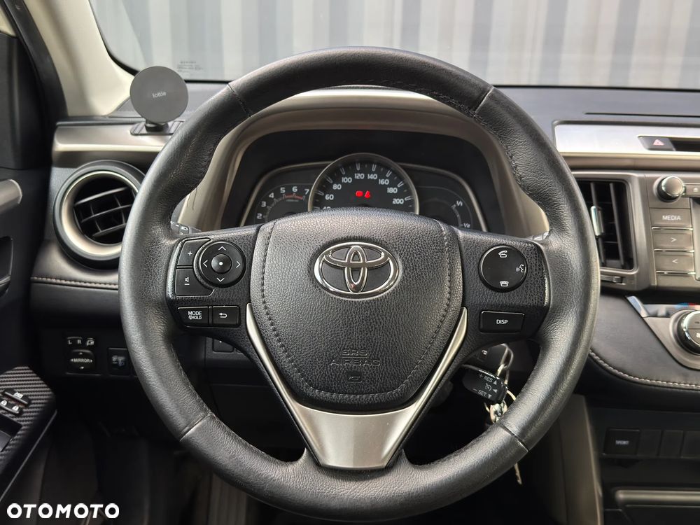 Toyota RAV4 2.0 D-4D Active 4x2 - 28