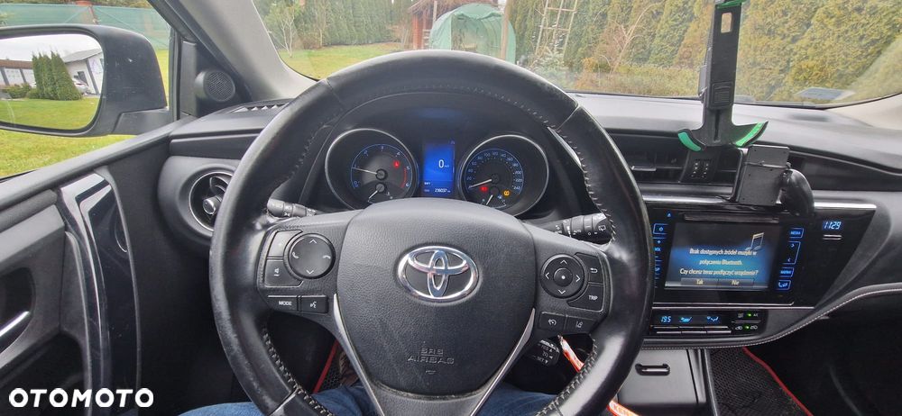 Toyota Auris 1.6 D-4D Premium - 9