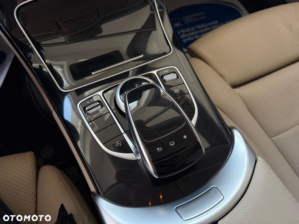 Mercedes-Benz Klasa C - 23