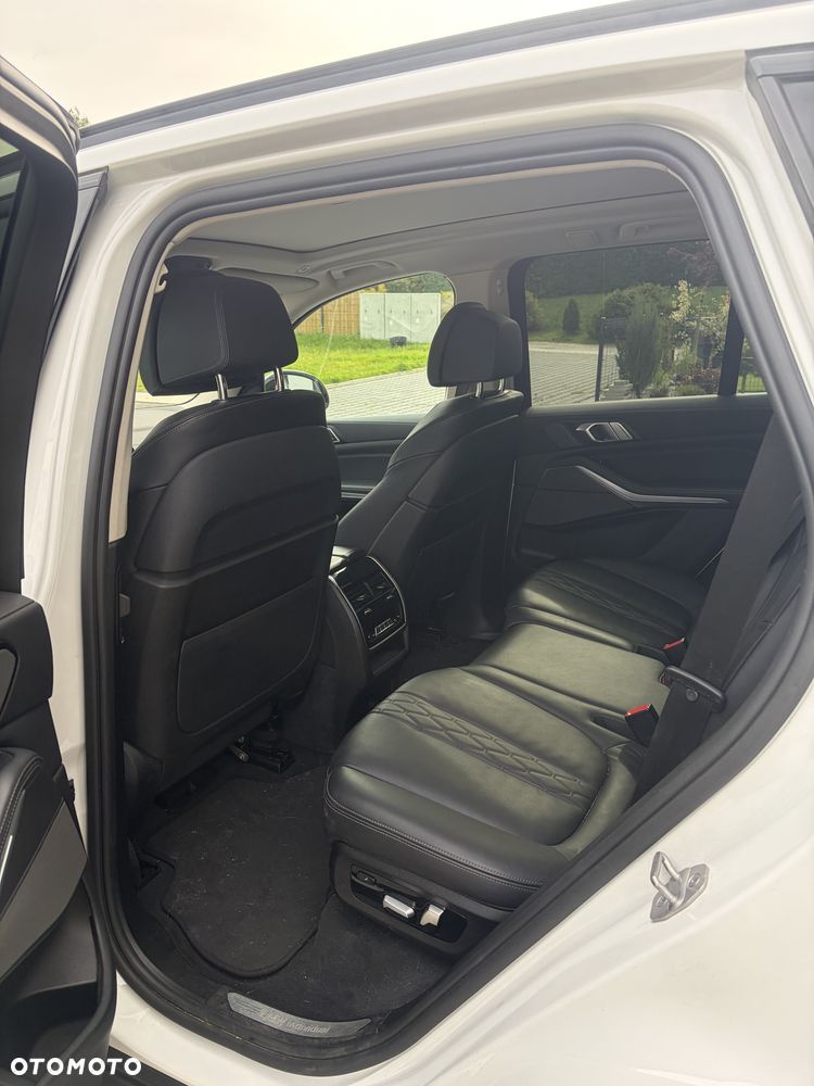 BMW X5 xDrive30d mHEV - 23
