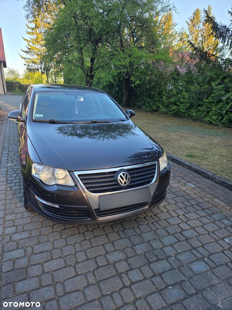 Volkswagen Passat 2.0 TDI Comfortline - 5