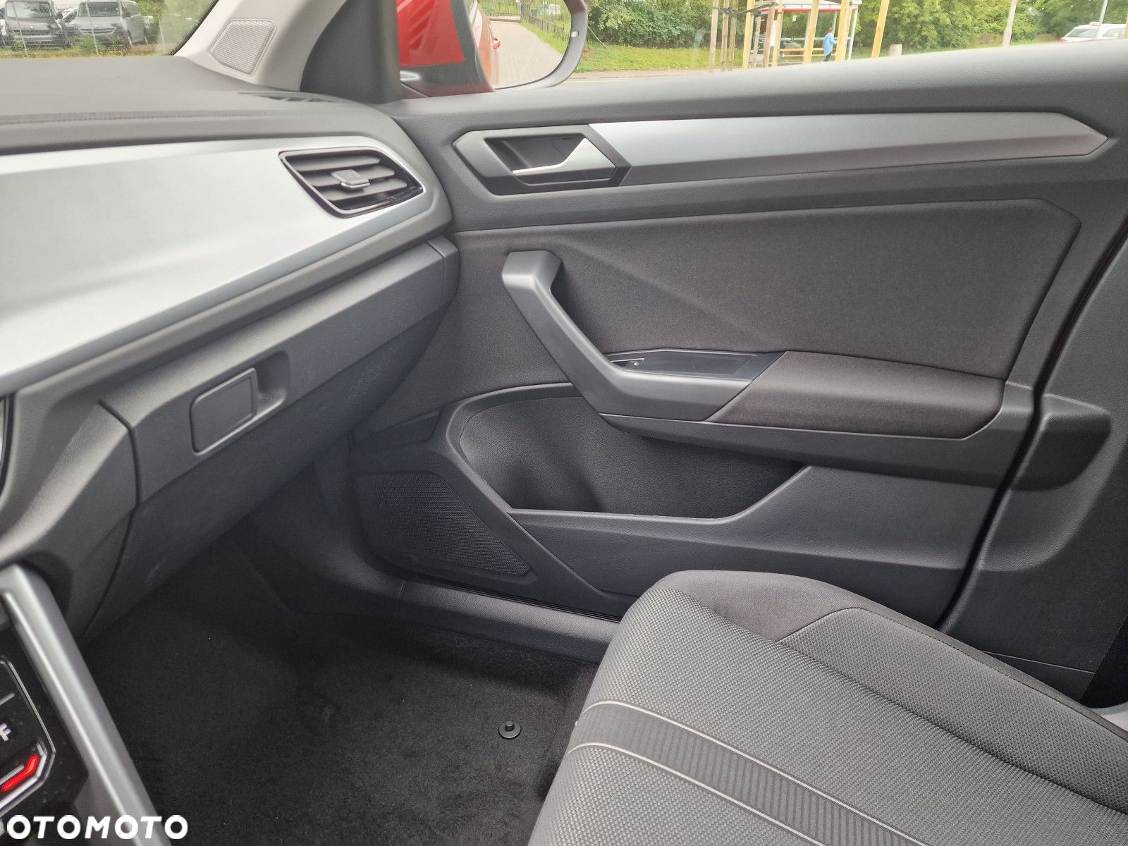 Volkswagen T-Roc 1.5 TSI Life Plus DSG - 20