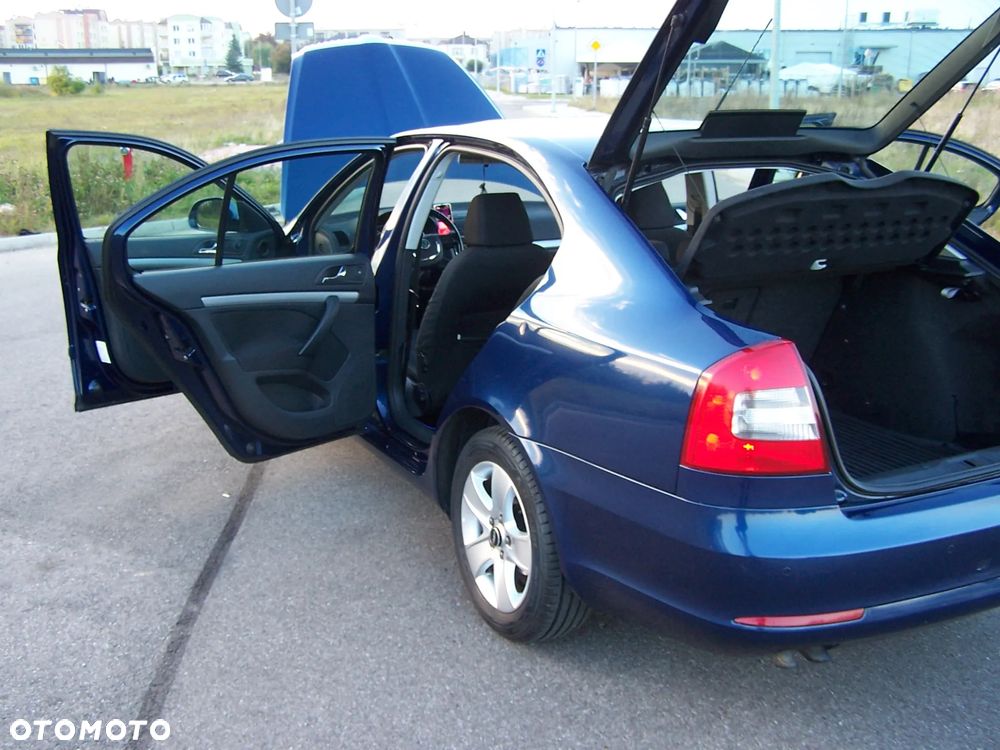 Skoda Octavia 1.9 TDI Elegance DSG - 9