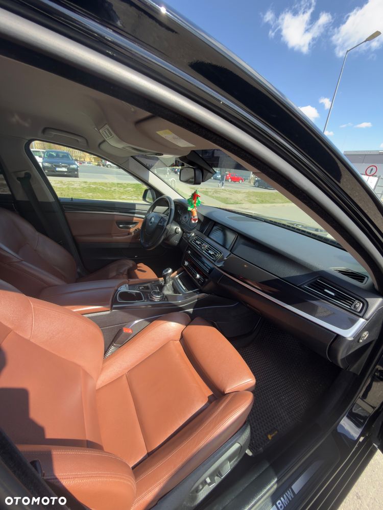 BMW Seria 5 520d - 7