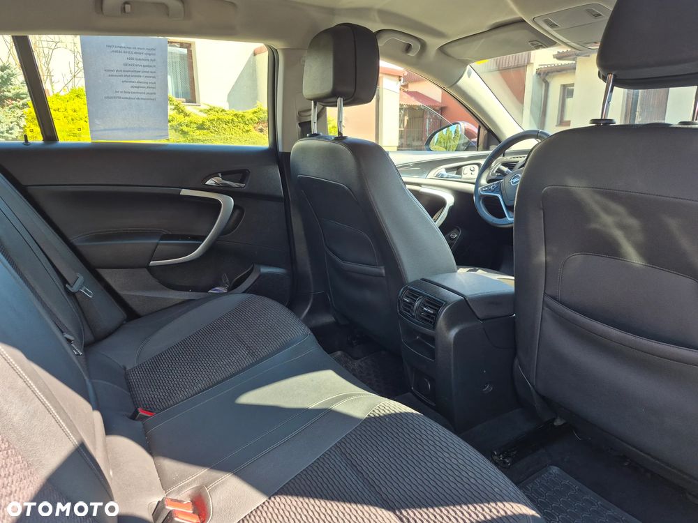 Opel Insignia - 8