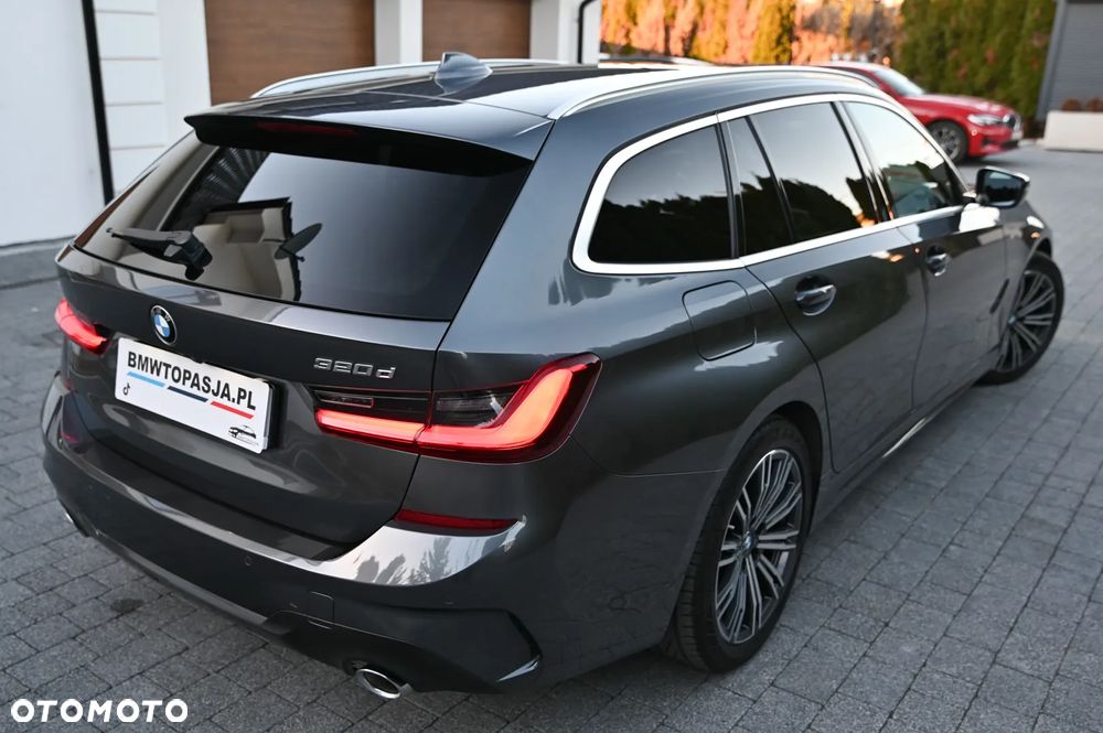 BMW Seria 3 320d Edition M Sport Shadow - 14
