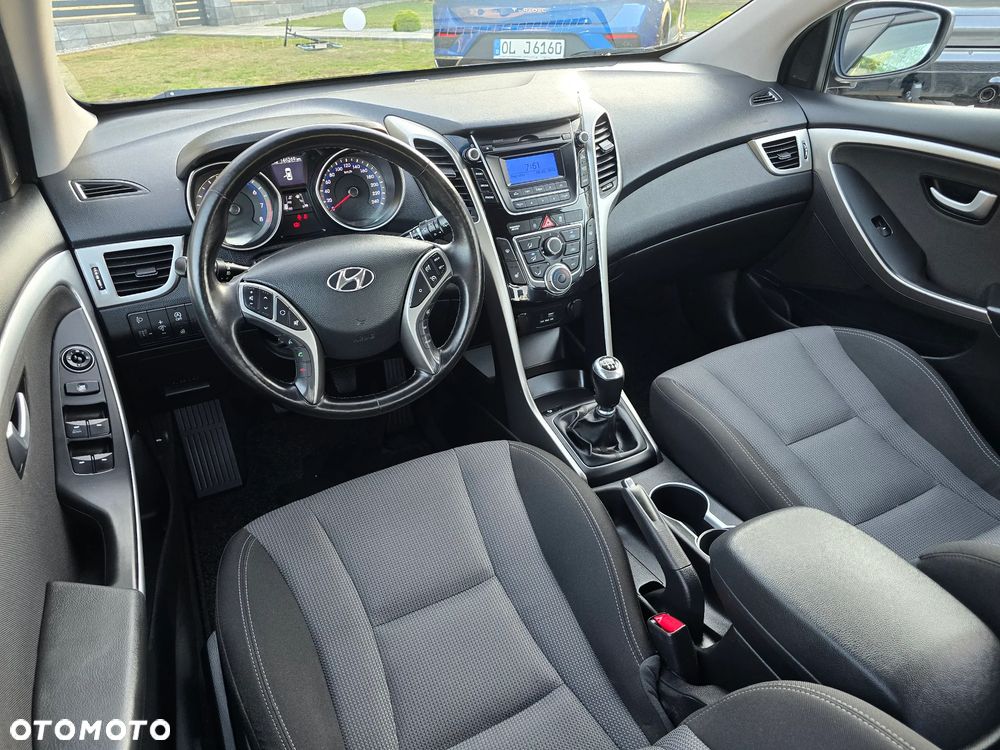 Hyundai i30 blue 1.4 Passion - 25