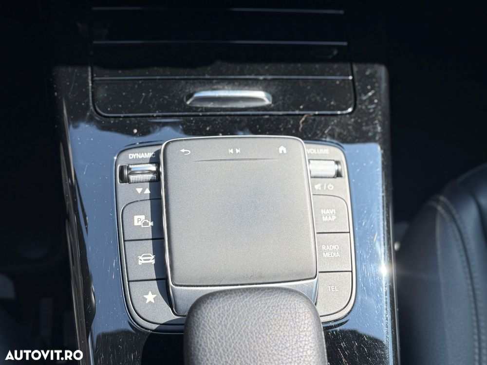Mercedes-Benz A 200 d Sedan 8G-DCT - 9