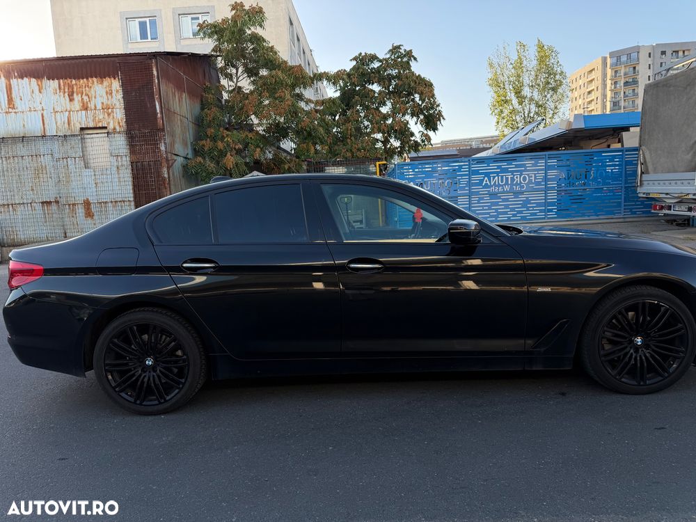 BMW Seria 5 520i Aut. Sport Line - 7