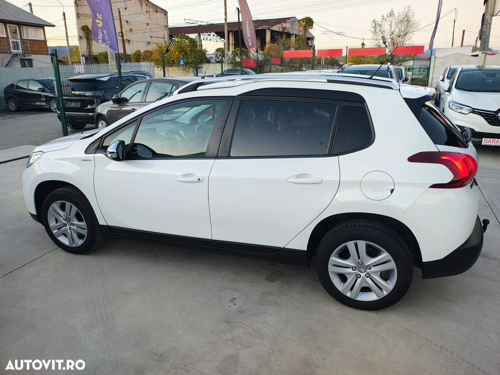 Peugeot 2008 PureTech 130 GPF Stop&Start Signature - 19