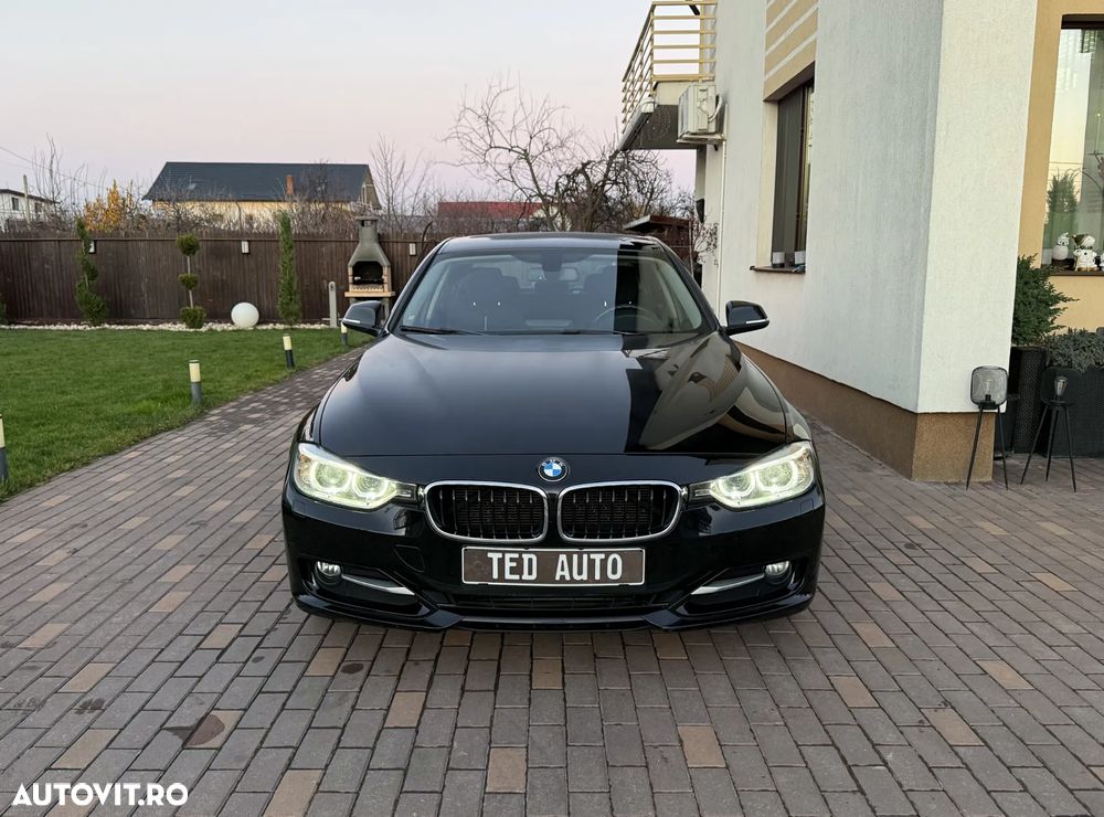 BMW Seria 3 320d Aut. Sport Line - 2