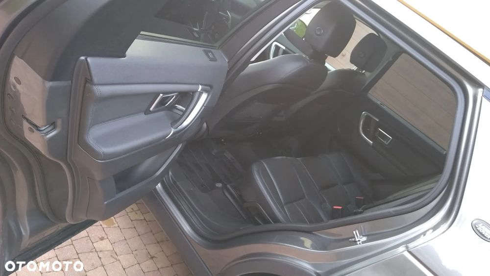 Land Rover Discovery Sport TD4 SkyView Edition - 8