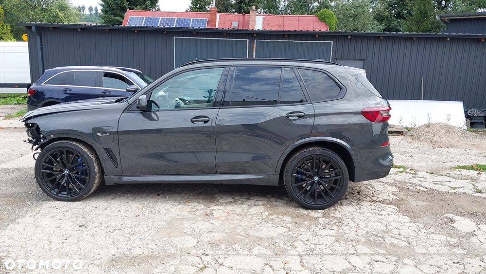 BMW X5 xDrive45e - 1