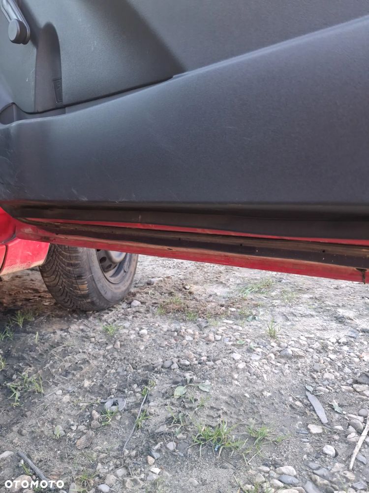 Toyota Yaris II 06 drzwi prawe 3P0 - 8