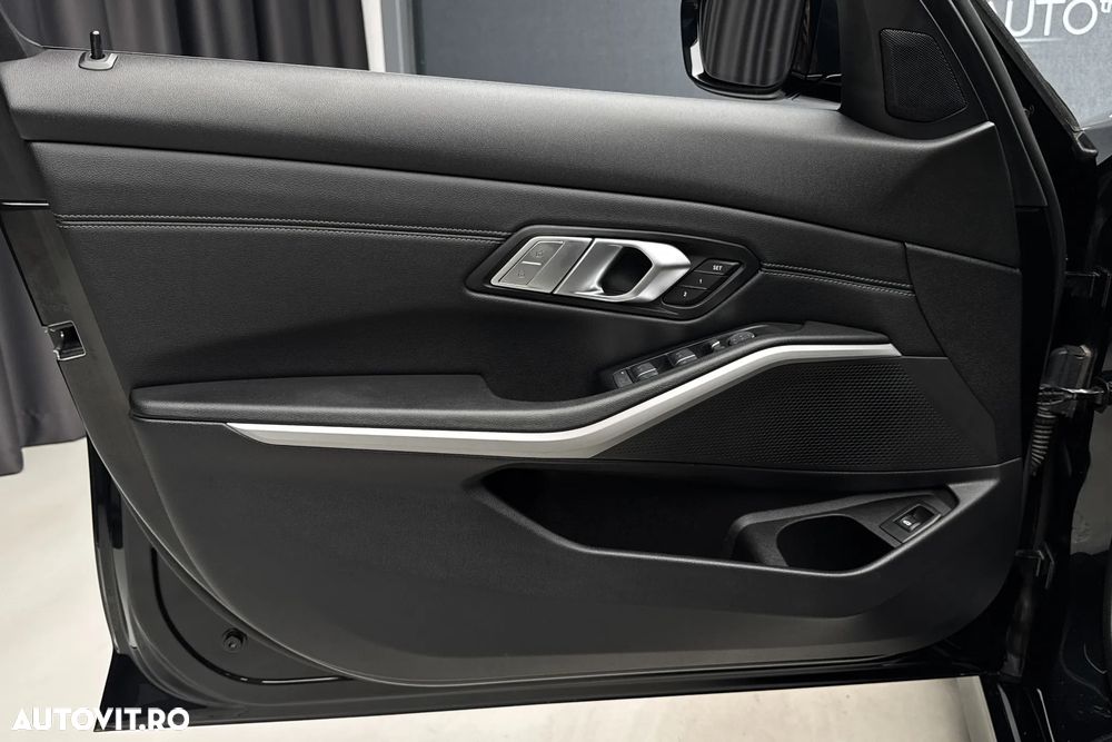 BMW Seria 3 320d xDrive AT Sport Line - 17