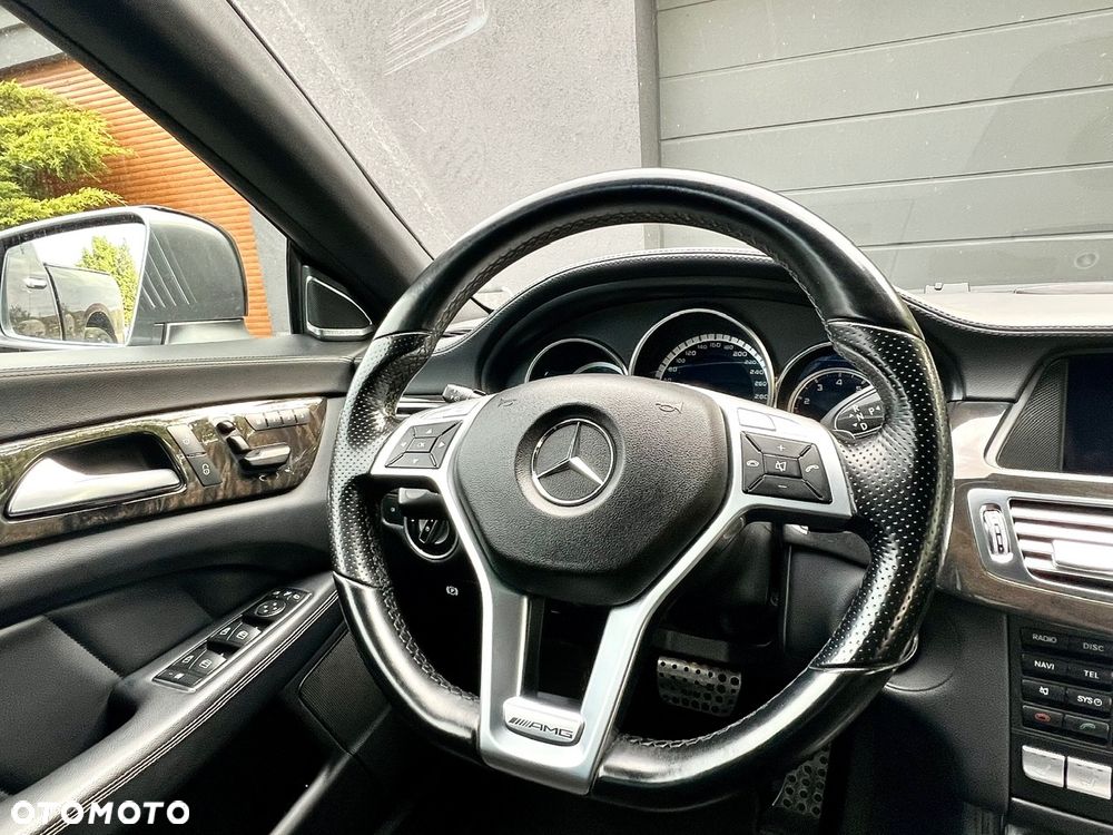 Mercedes-Benz CLS 500 BlueEFFICIENCY 7G-TRONIC - 27