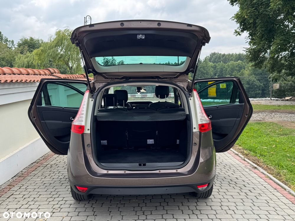 Renault Grand Scenic - 27