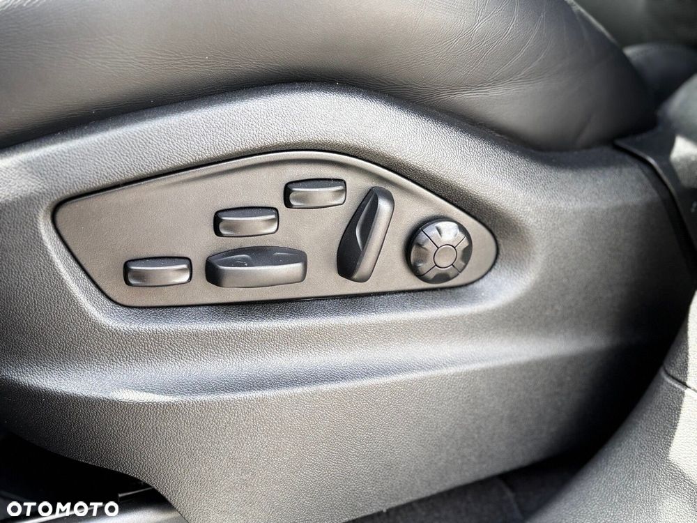 Porsche Cayenne - 39