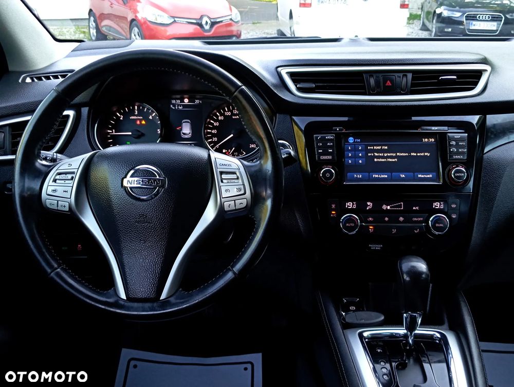 Nissan Qashqai 1.6 DCi Xtronic ACENTA - 16