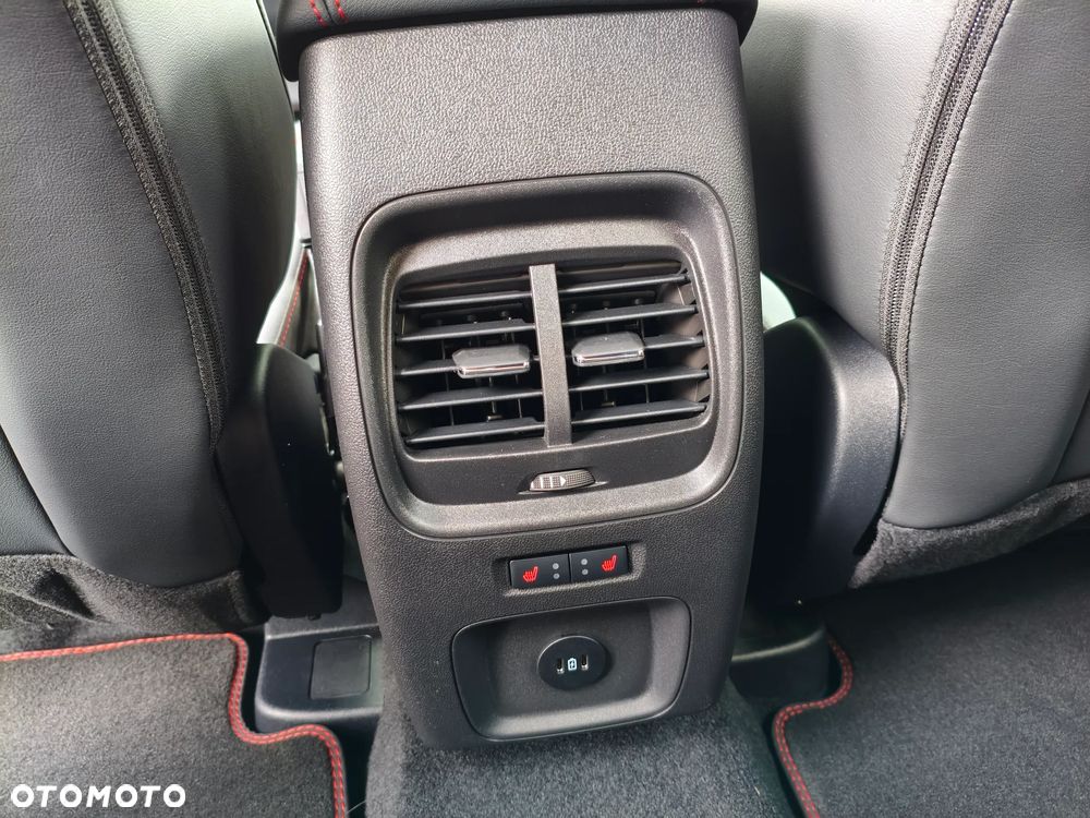 Ford Kuga 2.5 FHEV FWD ST-Line X - 33