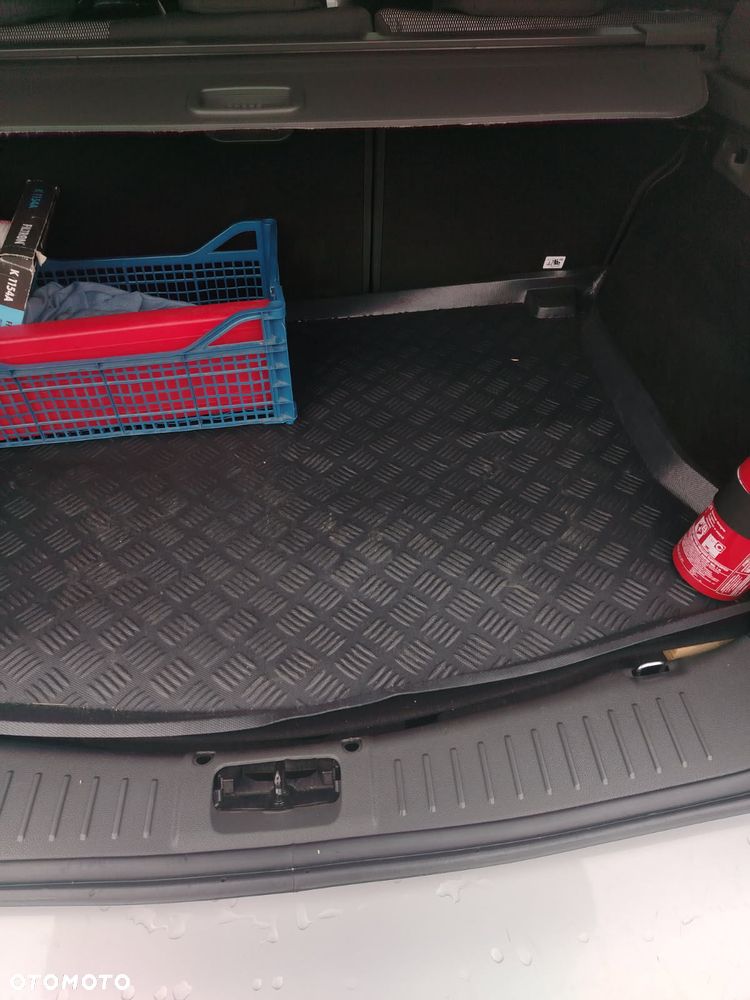 Ford Kuga 2.5 4x4 Trend - 10