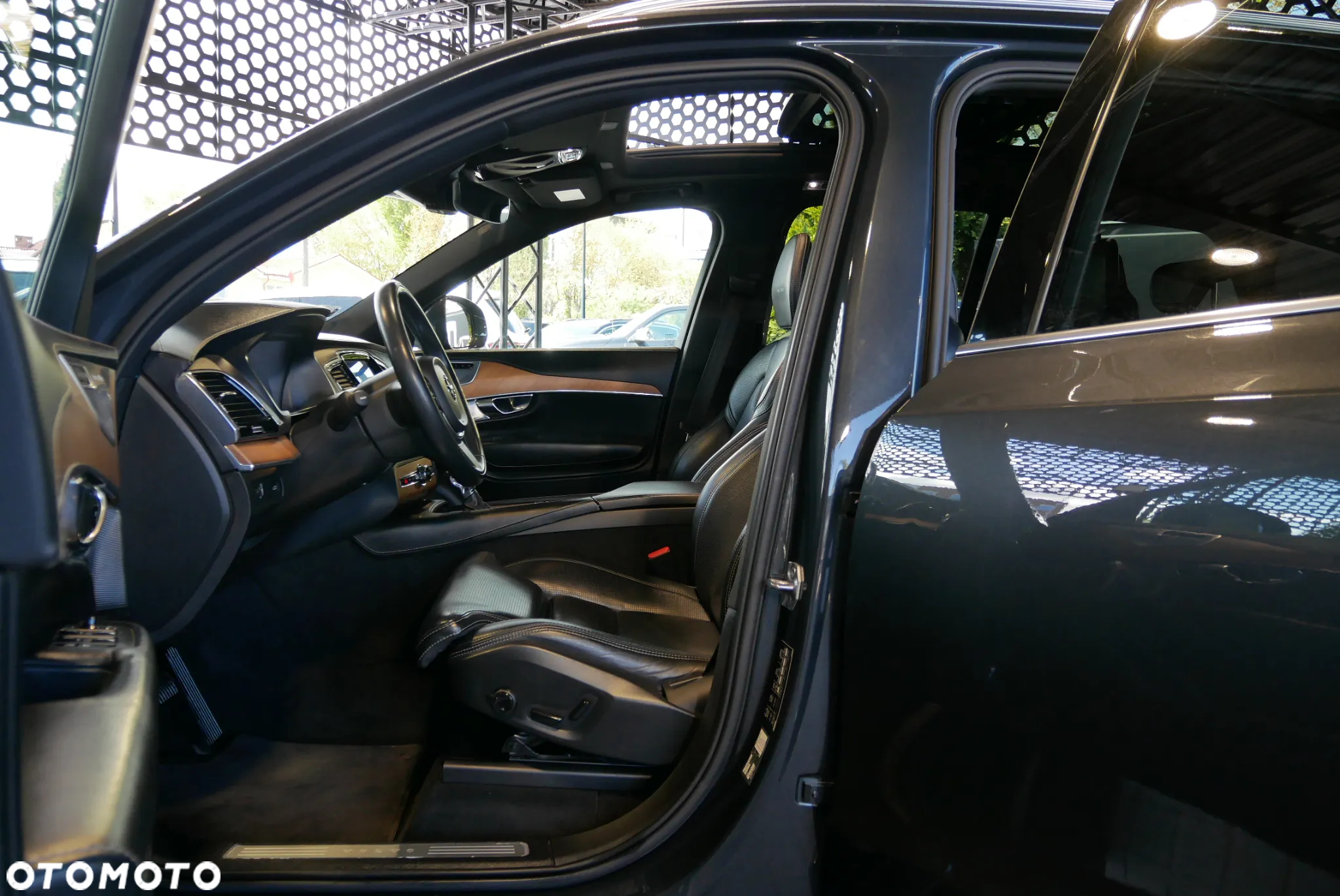 Volvo XC 90 D5 AWD Momentum 7os - 12