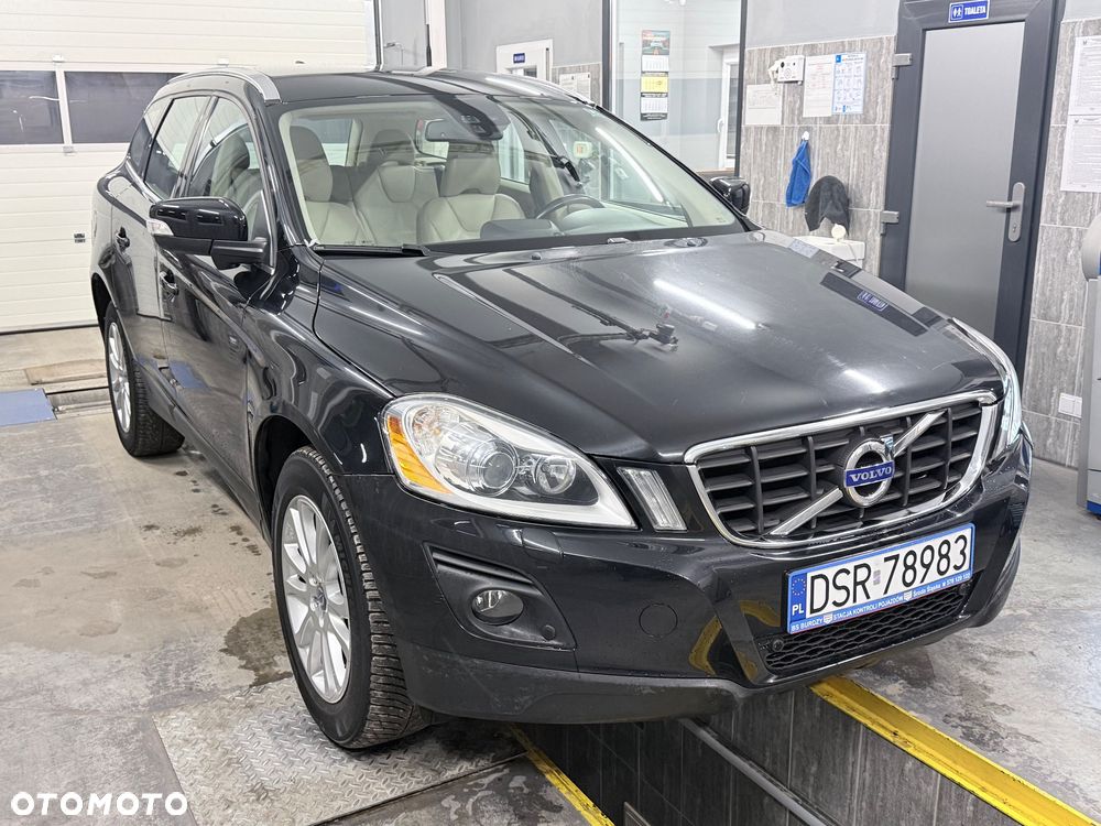 Volvo XC 60 D5 AWD - 33
