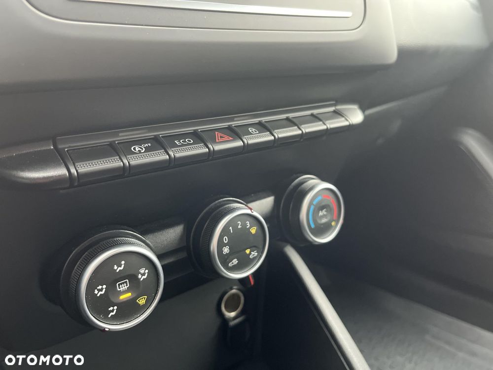 Dacia Duster 1.6 SCe Essential - 23