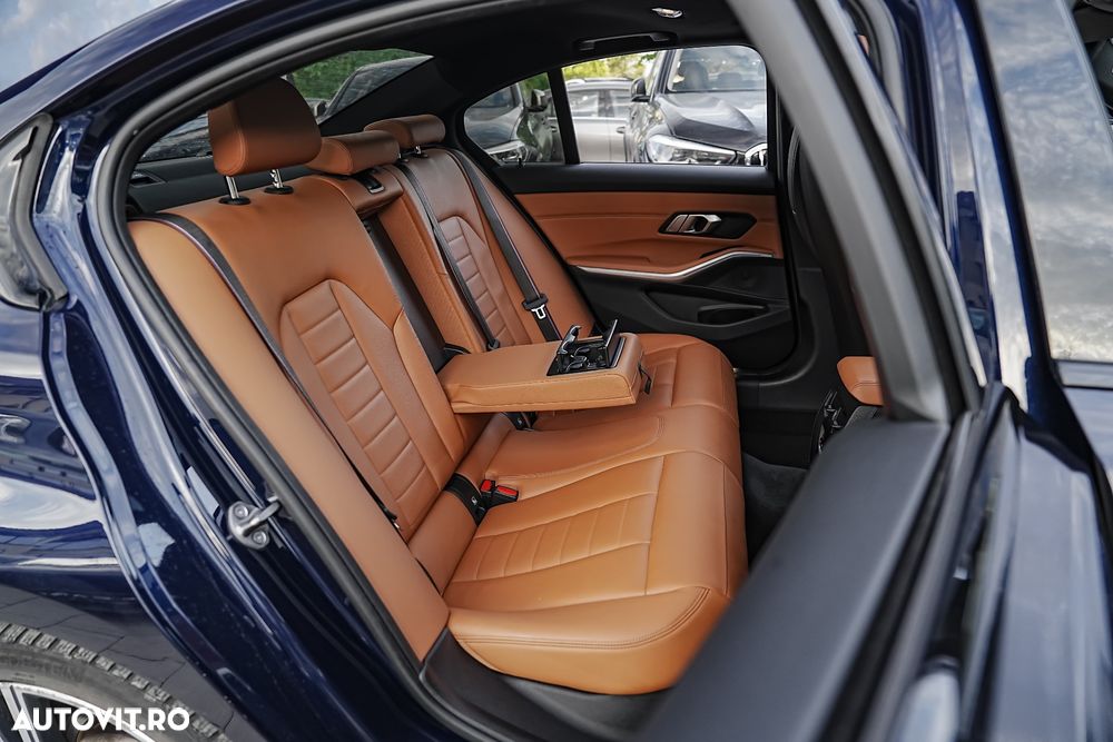 BMW Seria 3 330e Aut. M Sport - 31