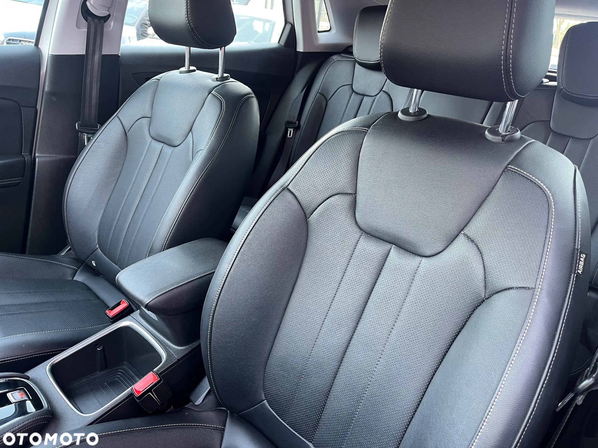 Opel Grandland X Plug-in-Hybrid 1.6 DI Start/Stop Business Edition - 26