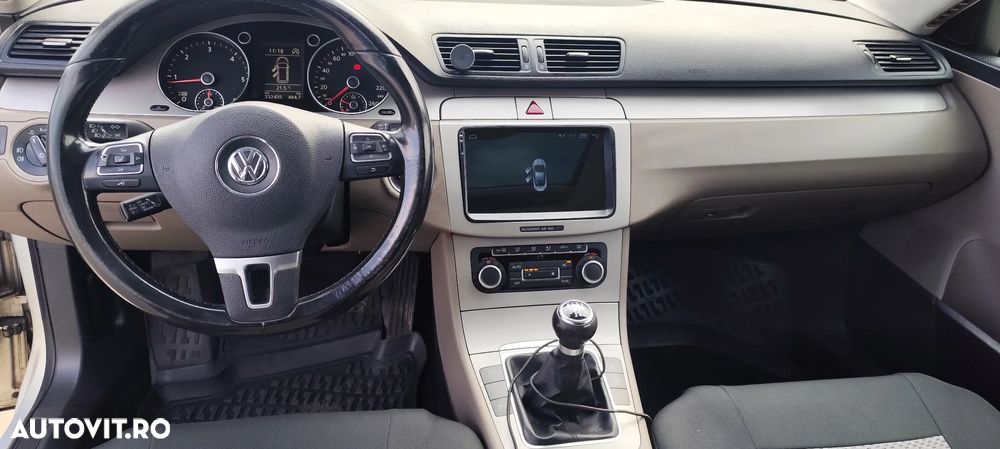 Volkswagen Passat - 9