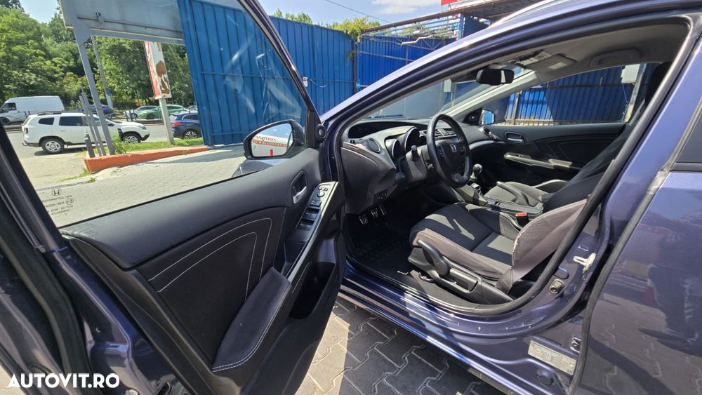 Honda Civic 1.8 i-VTEC MT Elegance Tech-Edition - 12