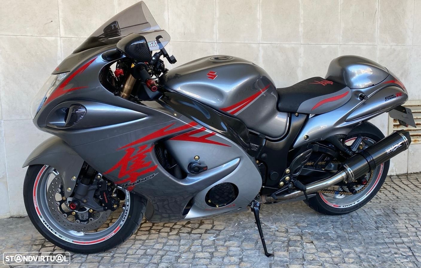 Suzuki Hayabusa GSX 1300R - 1