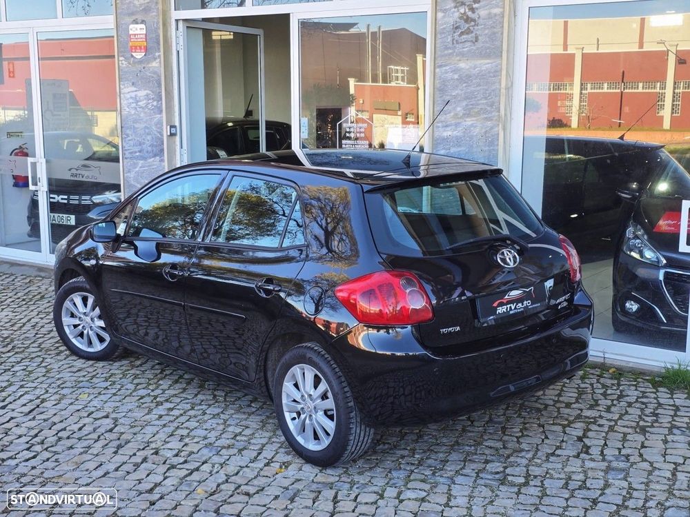 Toyota Auris 1.4 D-4D MMT Sol - 2